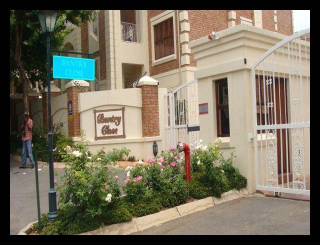 2 BEDROOM APARTMENT TO LET IN BRYANSTON